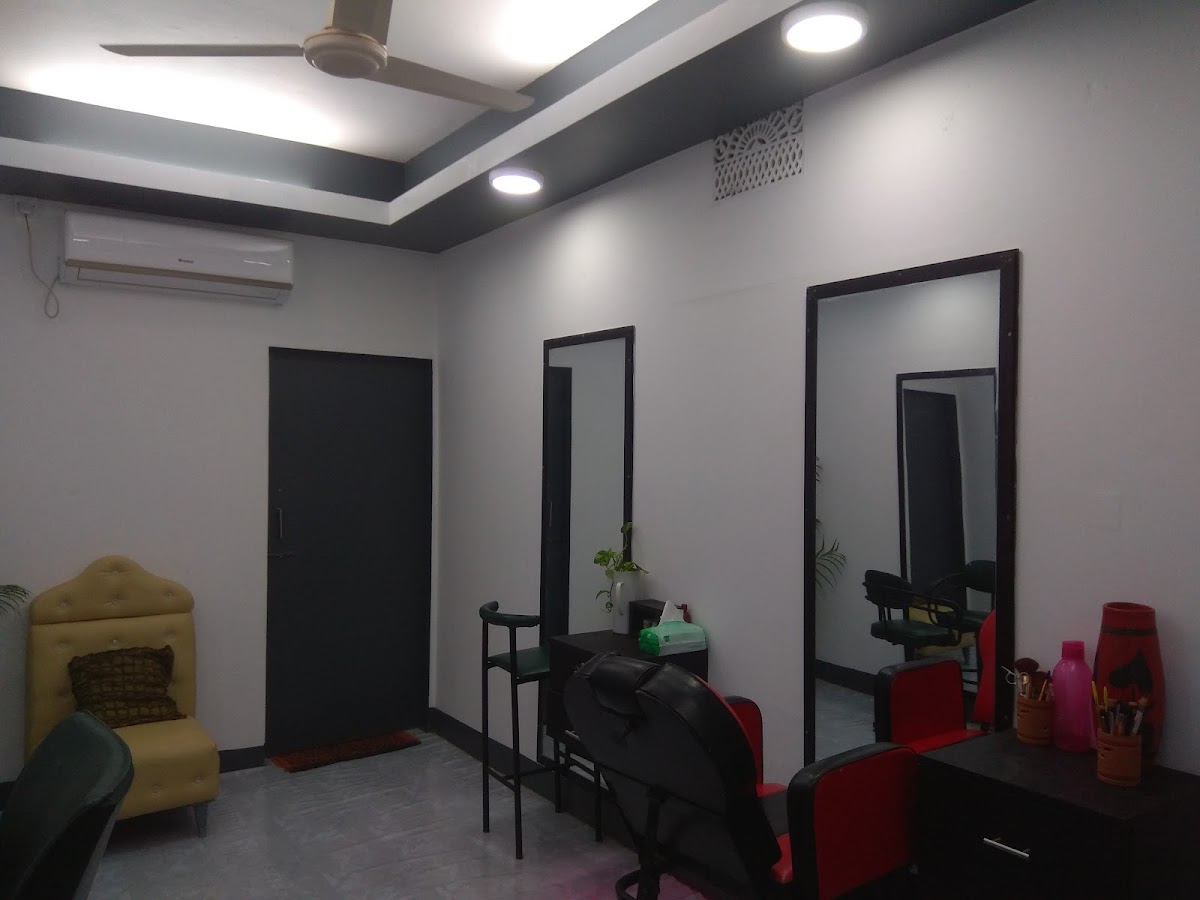 Hello Beauty Parlour and Boutiques