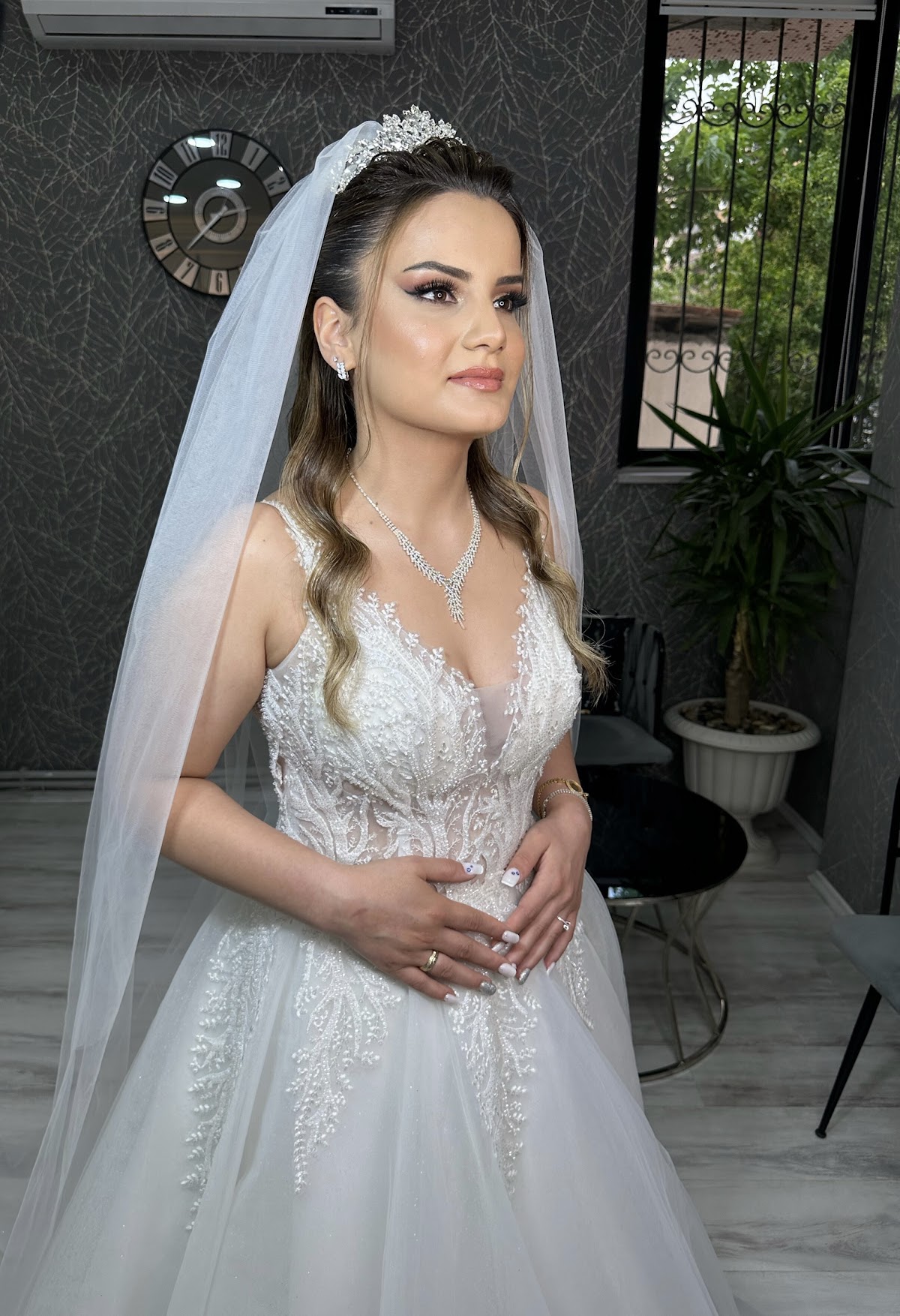 Revizyon Hair & Make-up
