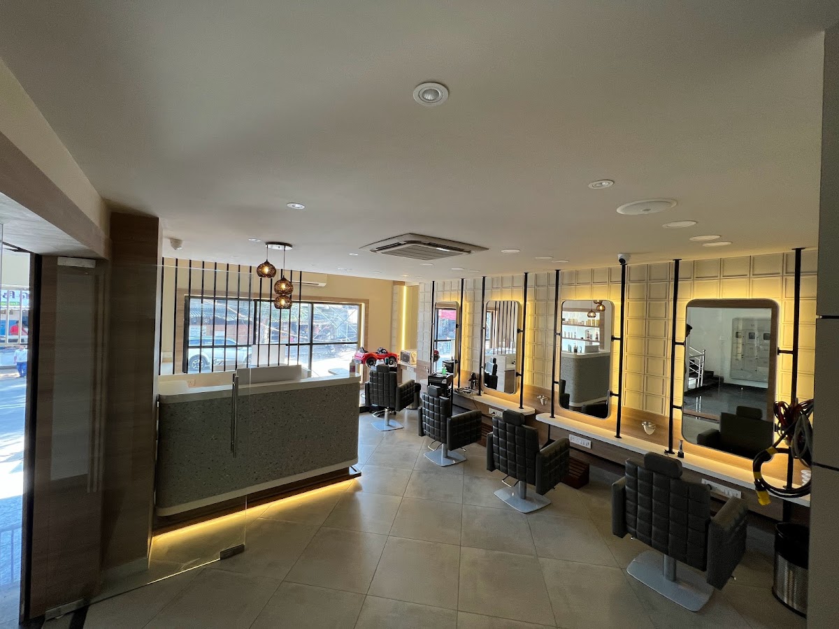 Naturals Salon - Gandhigramam