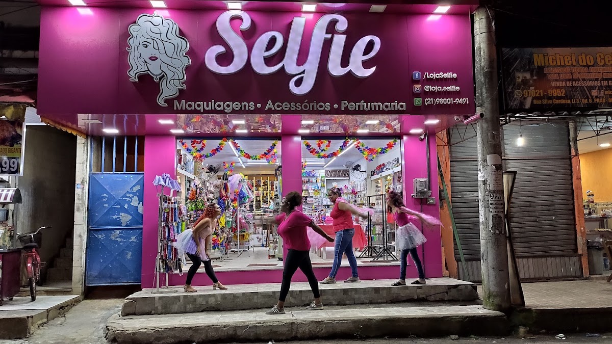 Selfie Maquiagens e Acessorios