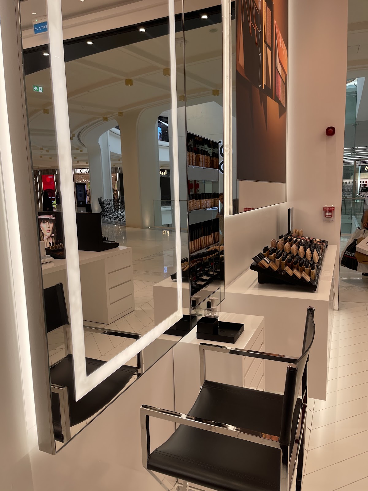 NARS - Place Vendome Mall