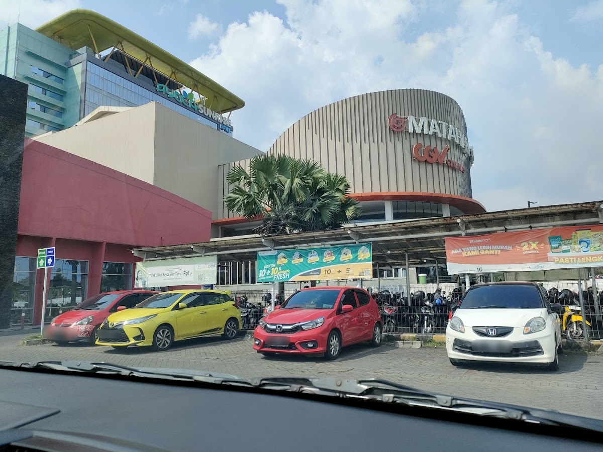 Matahari Department Store Sunrise Mall Mojokerto