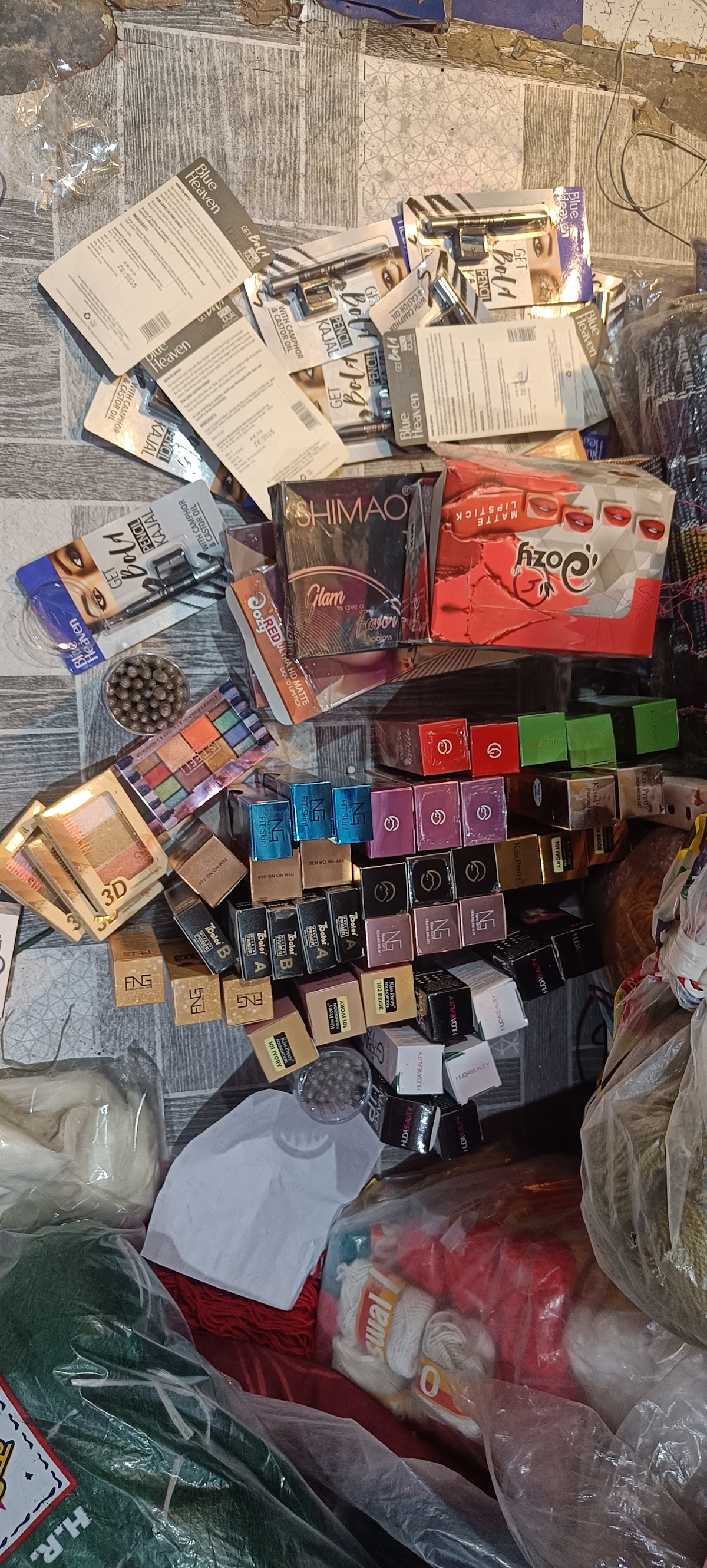 Lucky makeup shop bangles store and gift centre