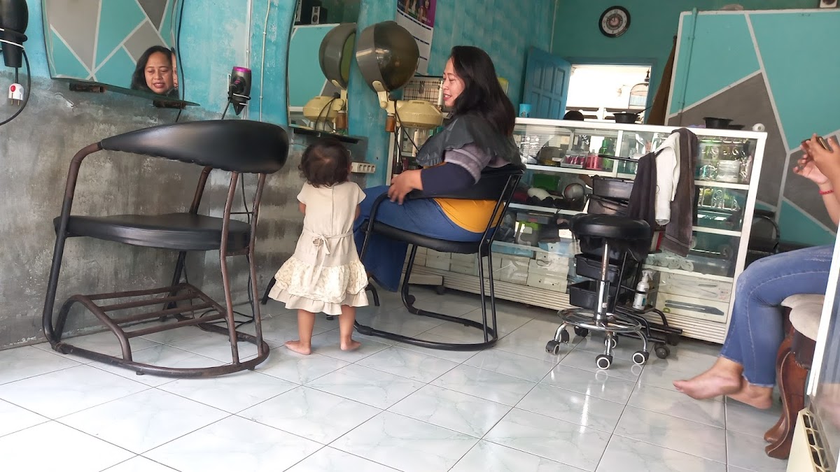 Uchi Salon