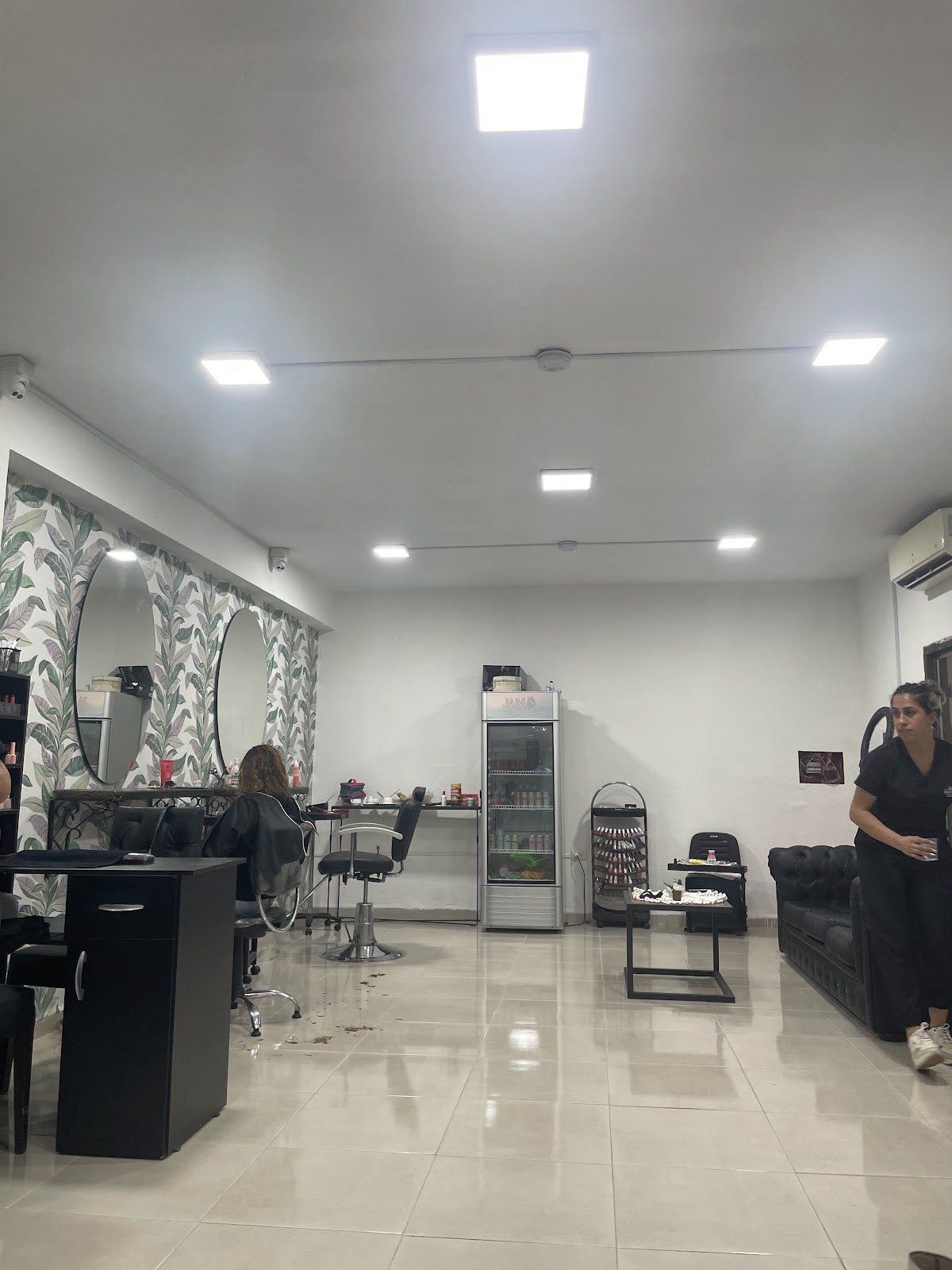 Mercedes Beauty Center