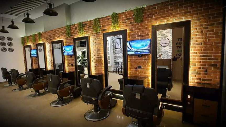 Youth Palace Salon