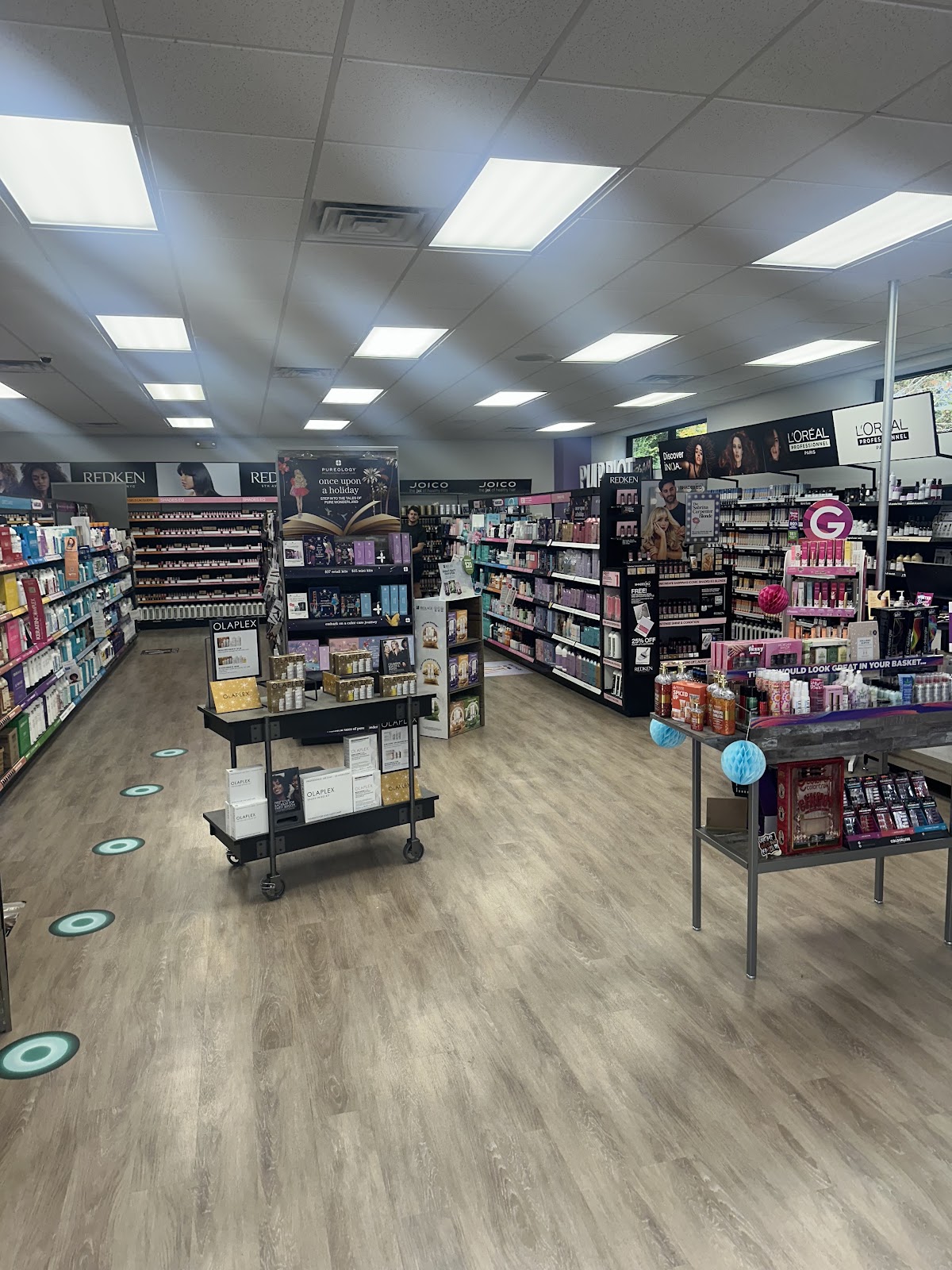 SalonCentric