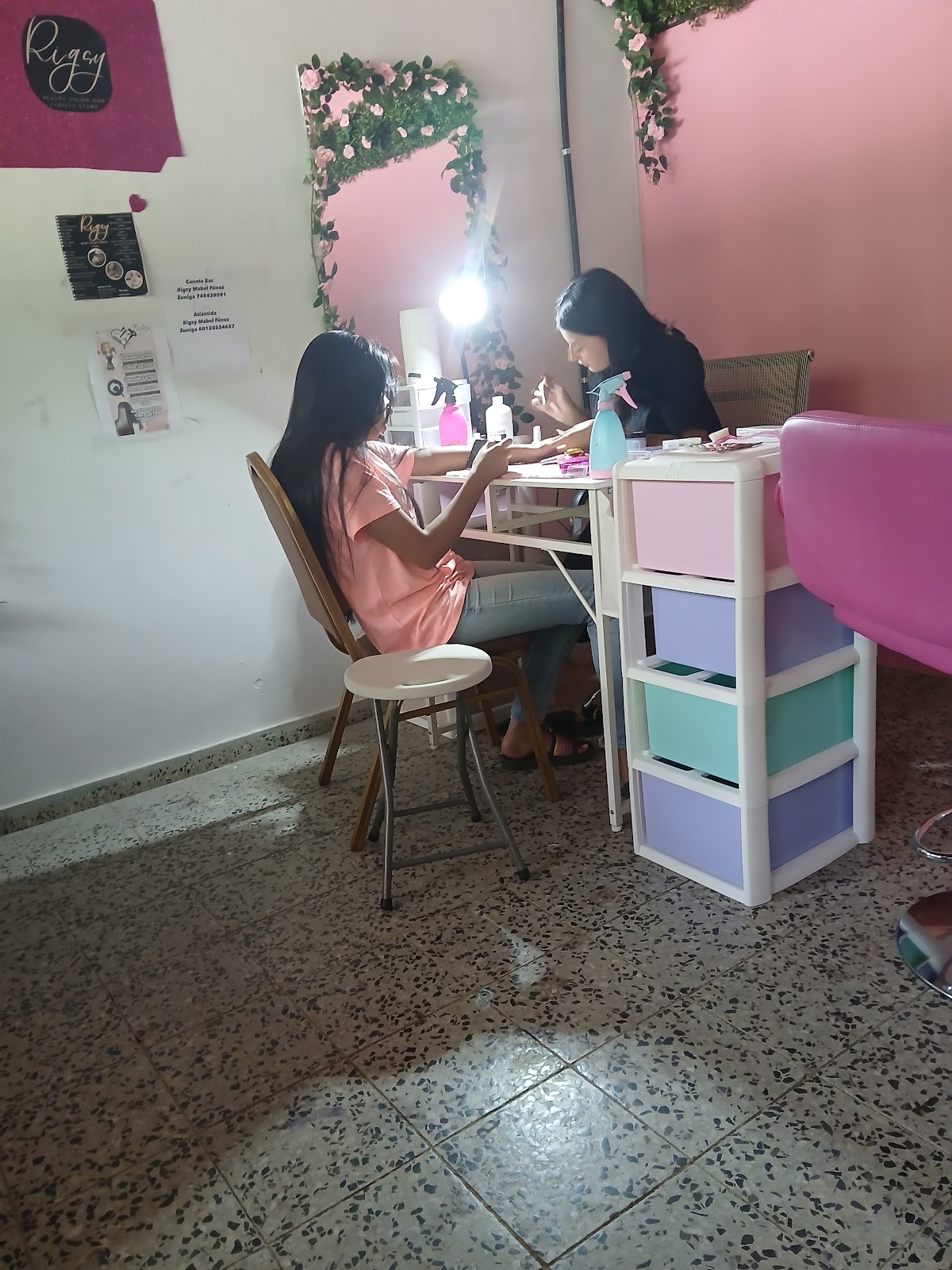 Rigsy Salon y Tienda