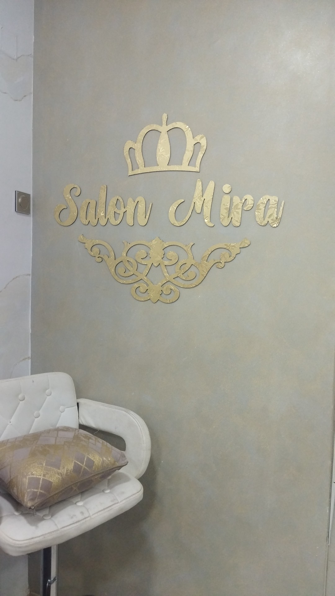 Coiffeuse Mira cherif