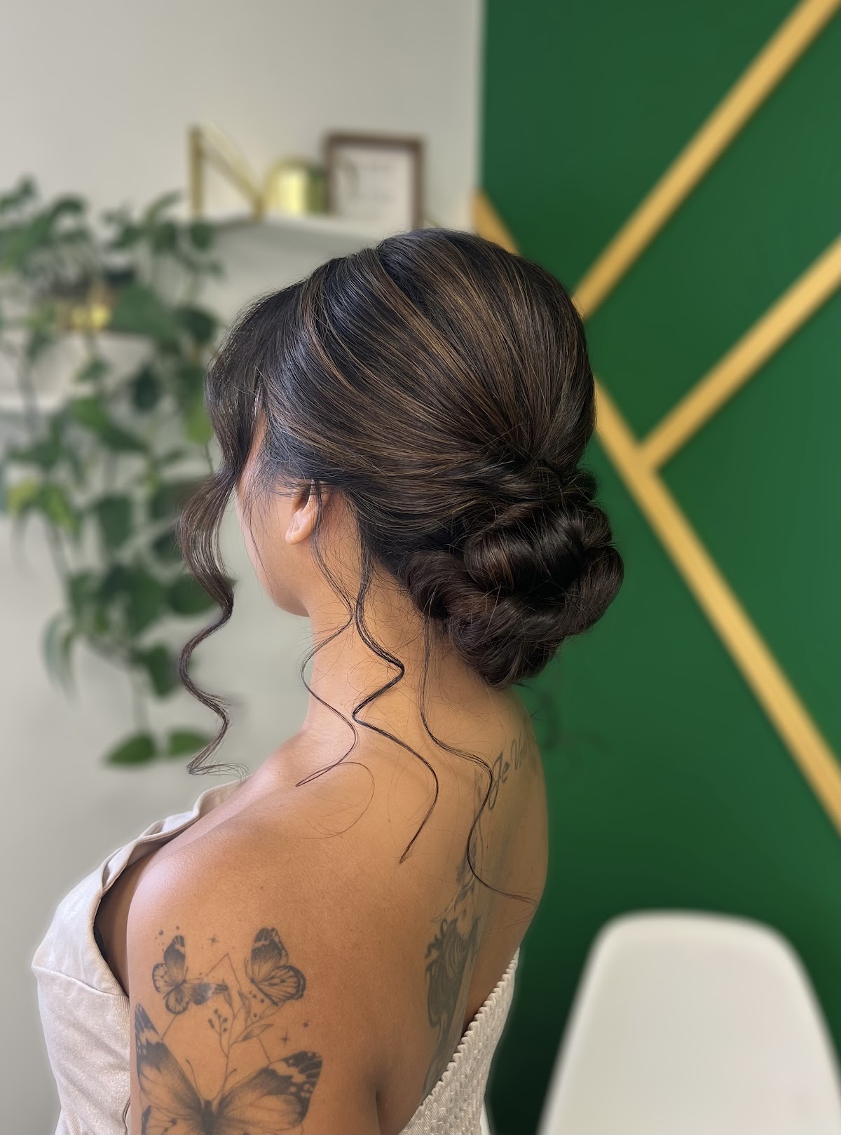 Emerald Beauty - Makeup & Hair