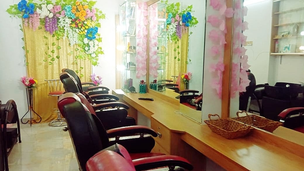 Glamour Artistry Beauty Parlour
