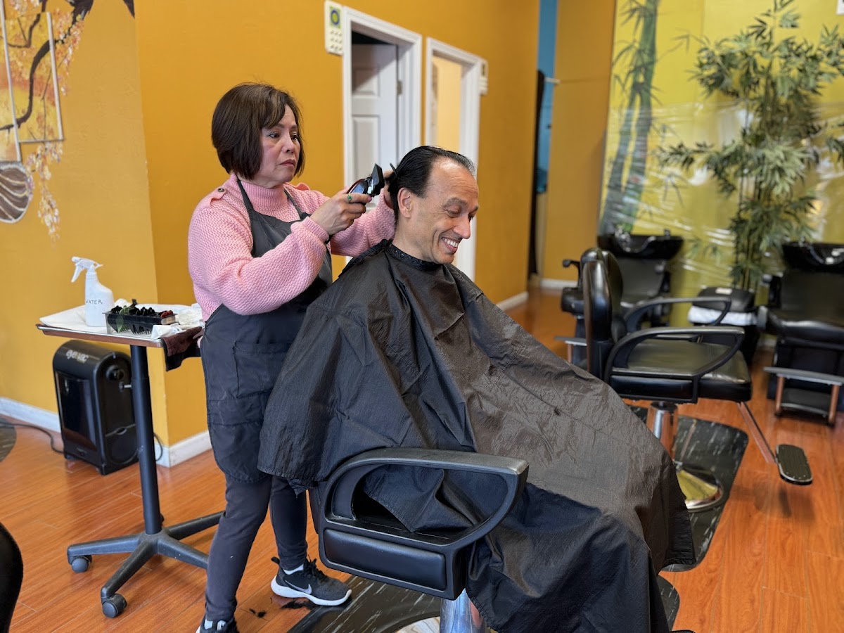 Sunita Beauty Salon