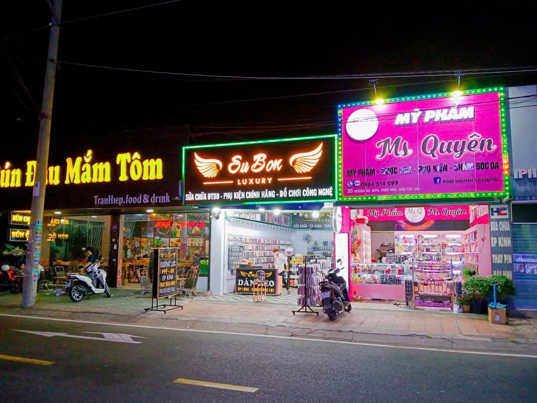 Shop Ms. Quyen My Pham-Nuoc Hoa-Tui Xach- Phu Kien Trang Suc Ben Cat Binh Duong