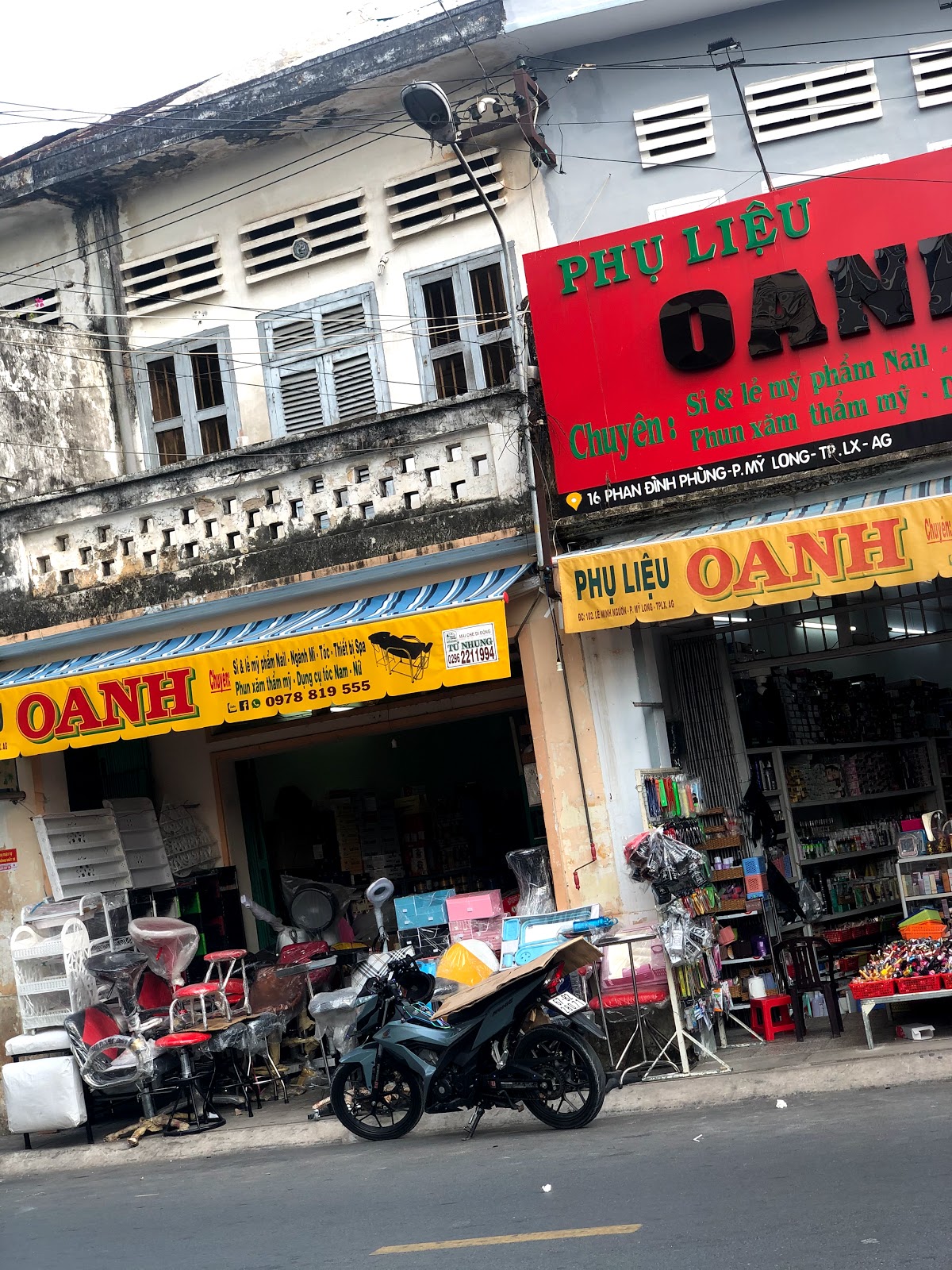 Cua Hang Phu Lieu Toc My Pham Oanh
