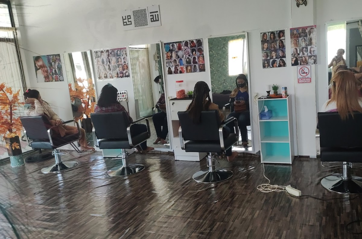 Royal Beauty Salon