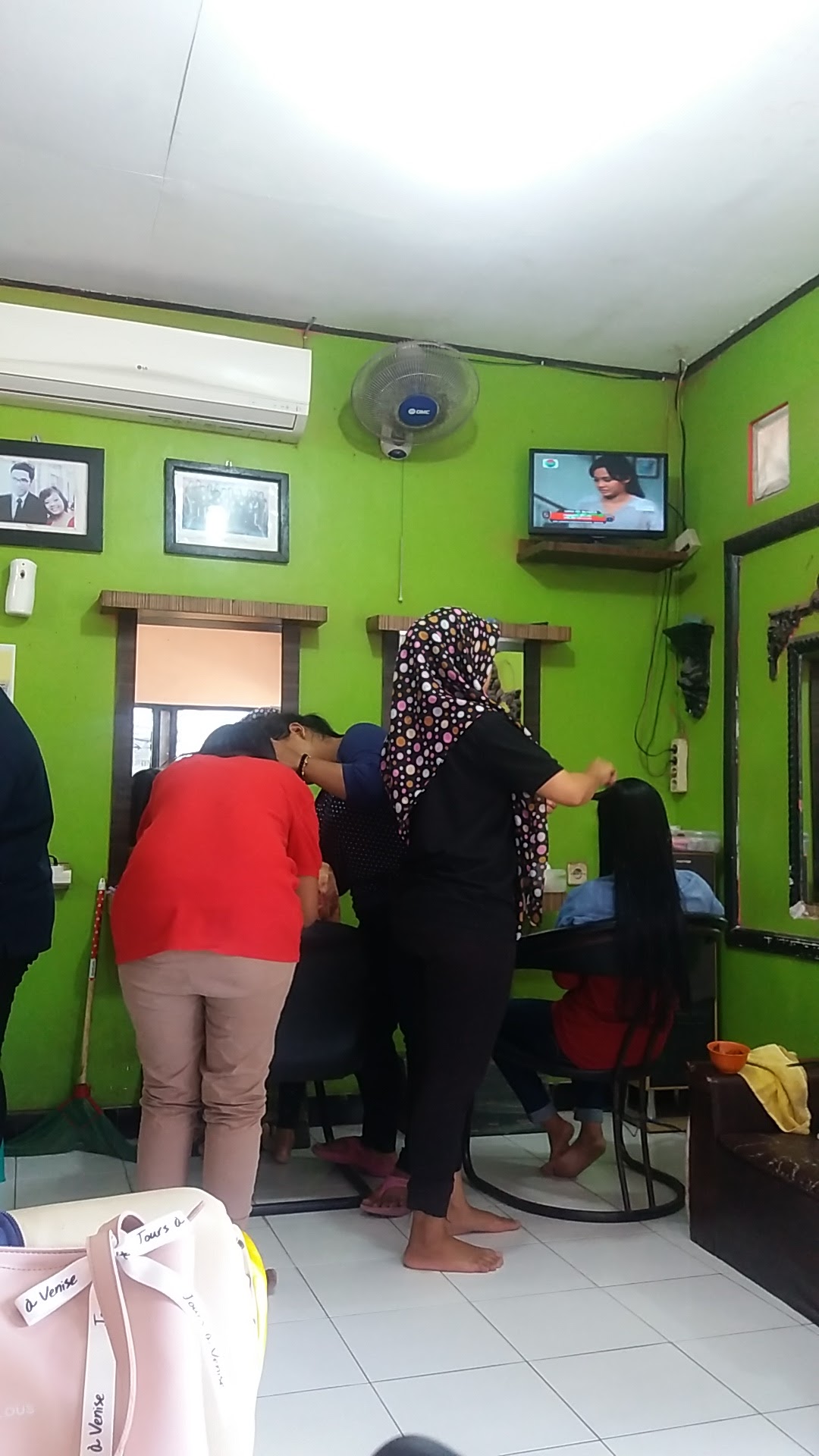 Shona Salon & Wedding