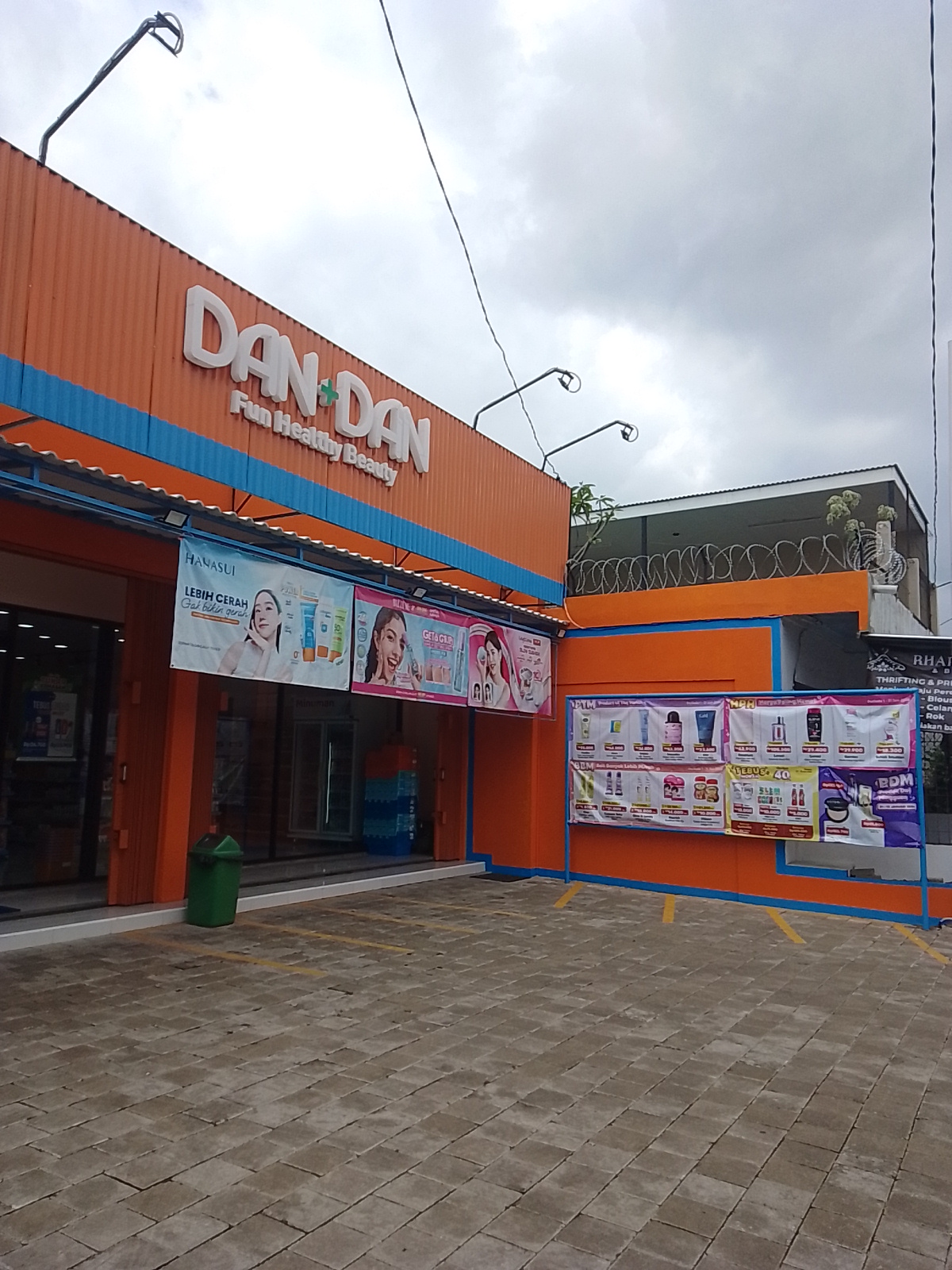 DAN+DAN Pondok Kacang Prima