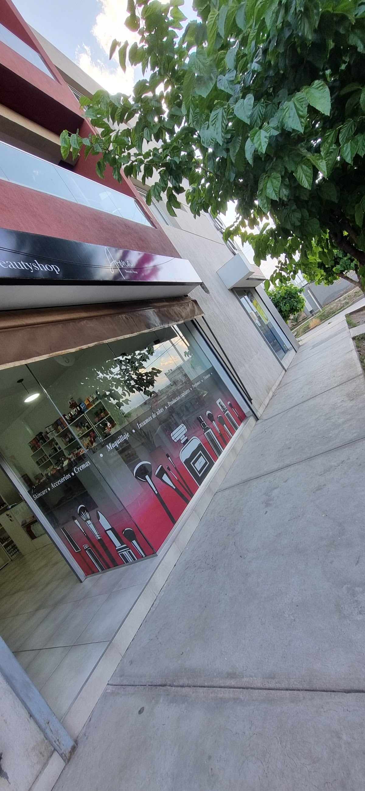 Arona Beauty Shop