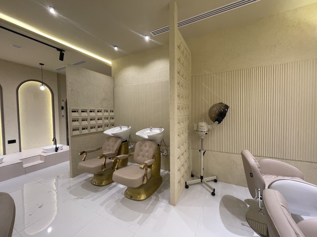 Aura Glow Spa