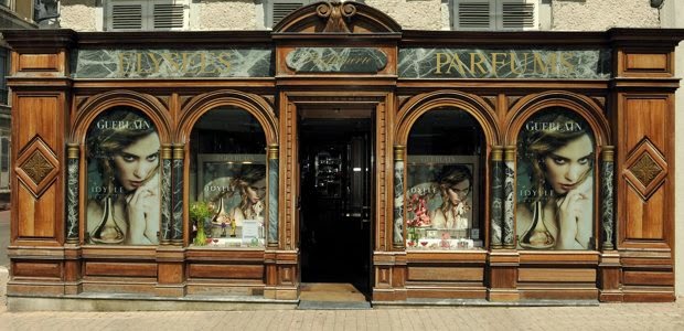 Elysees Parfums Pau
