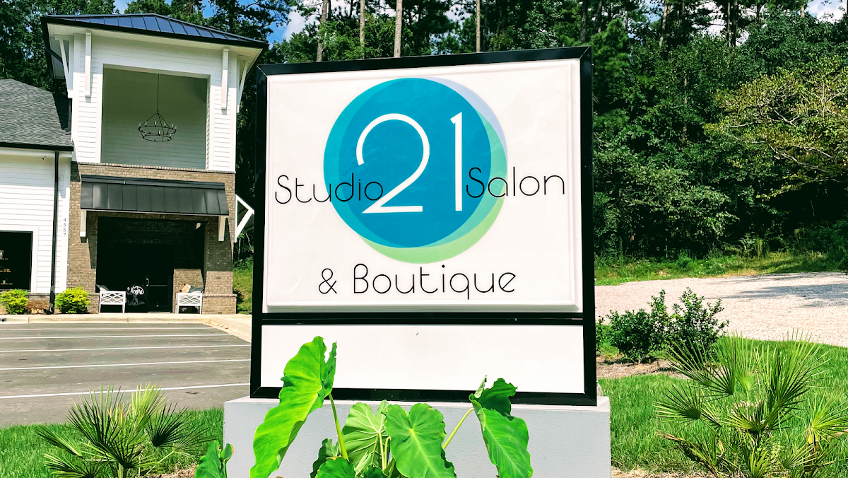 Studio 21 Salon