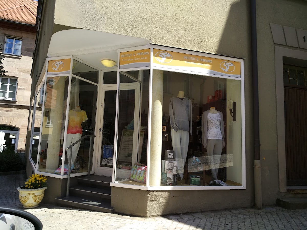 Institut & Parfums