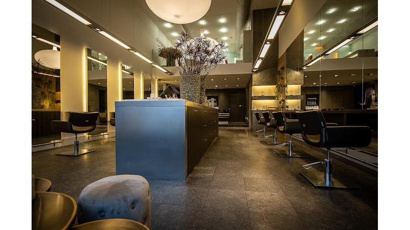 Hair & Looks Nieuwerkerk aan den IJssel