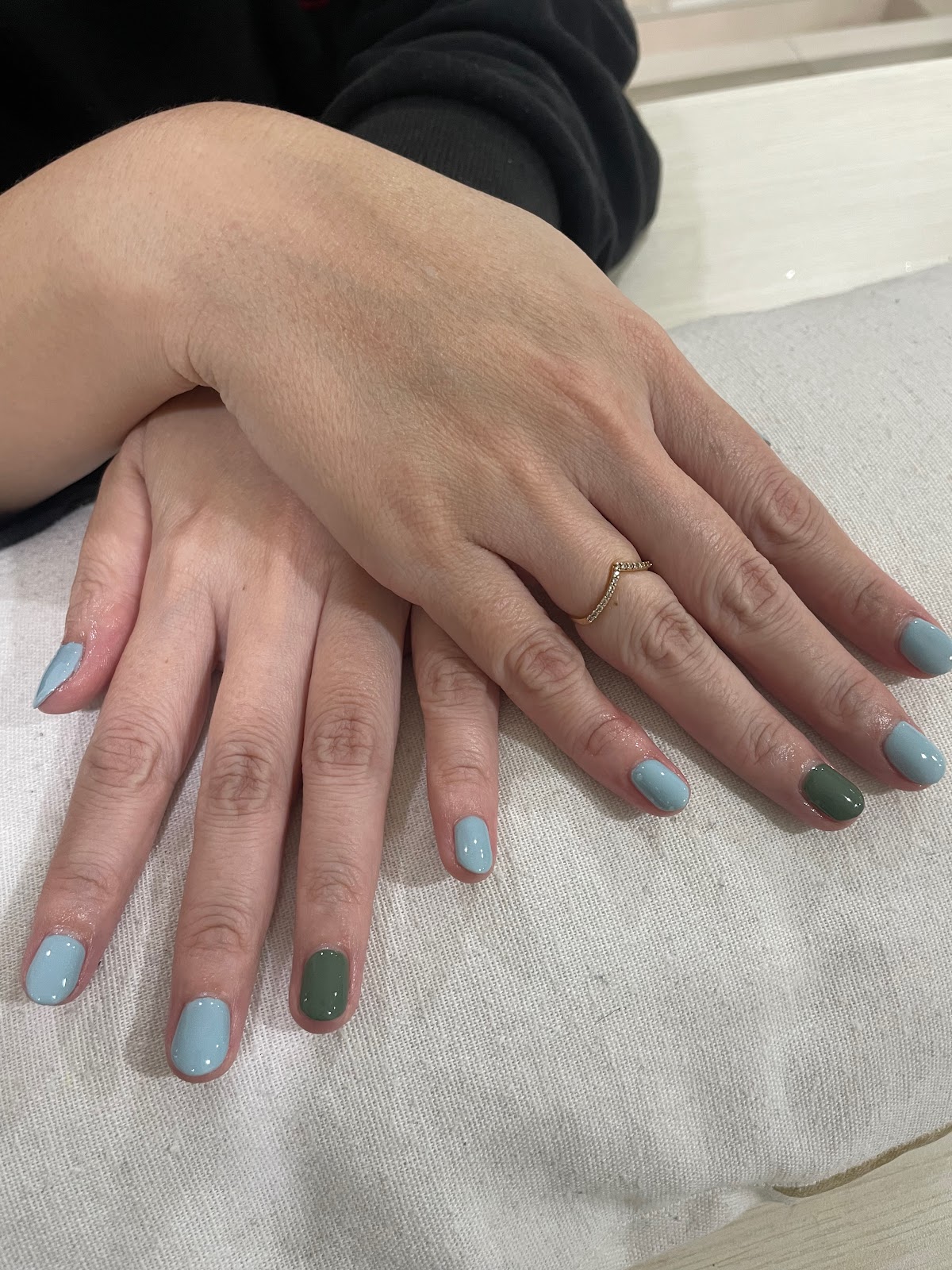 Rona Beauty Bar