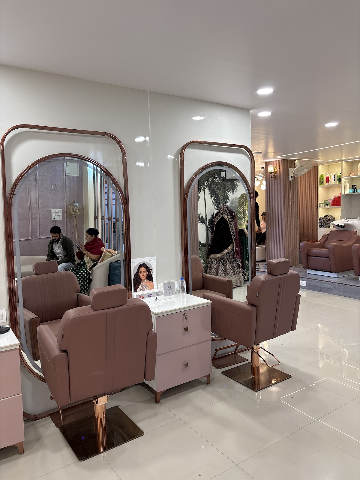 Kusumas Family Salon - Makeup and Art Studio