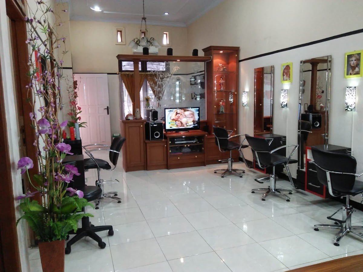 Jacky Febrian Salon & Make Up Studio