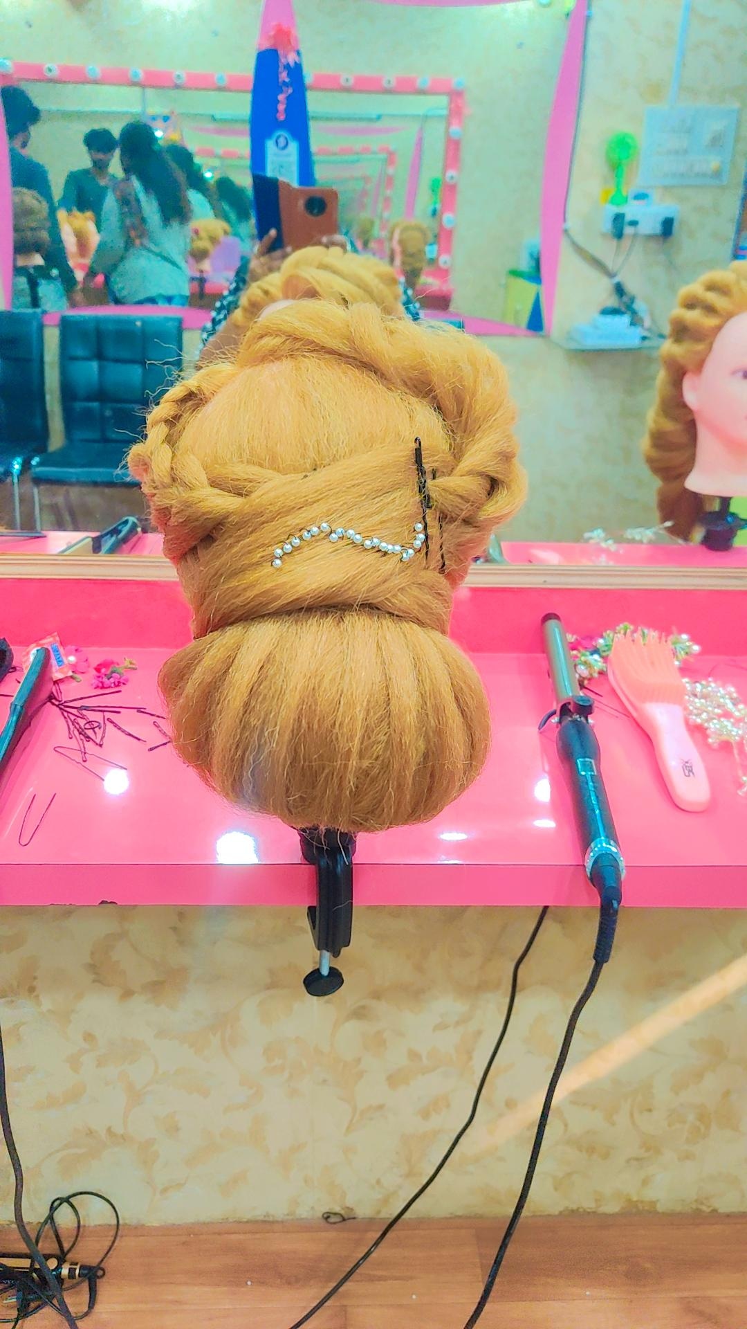 Ganavi Parlour And Beauty Salon @makeoverbydeeksha