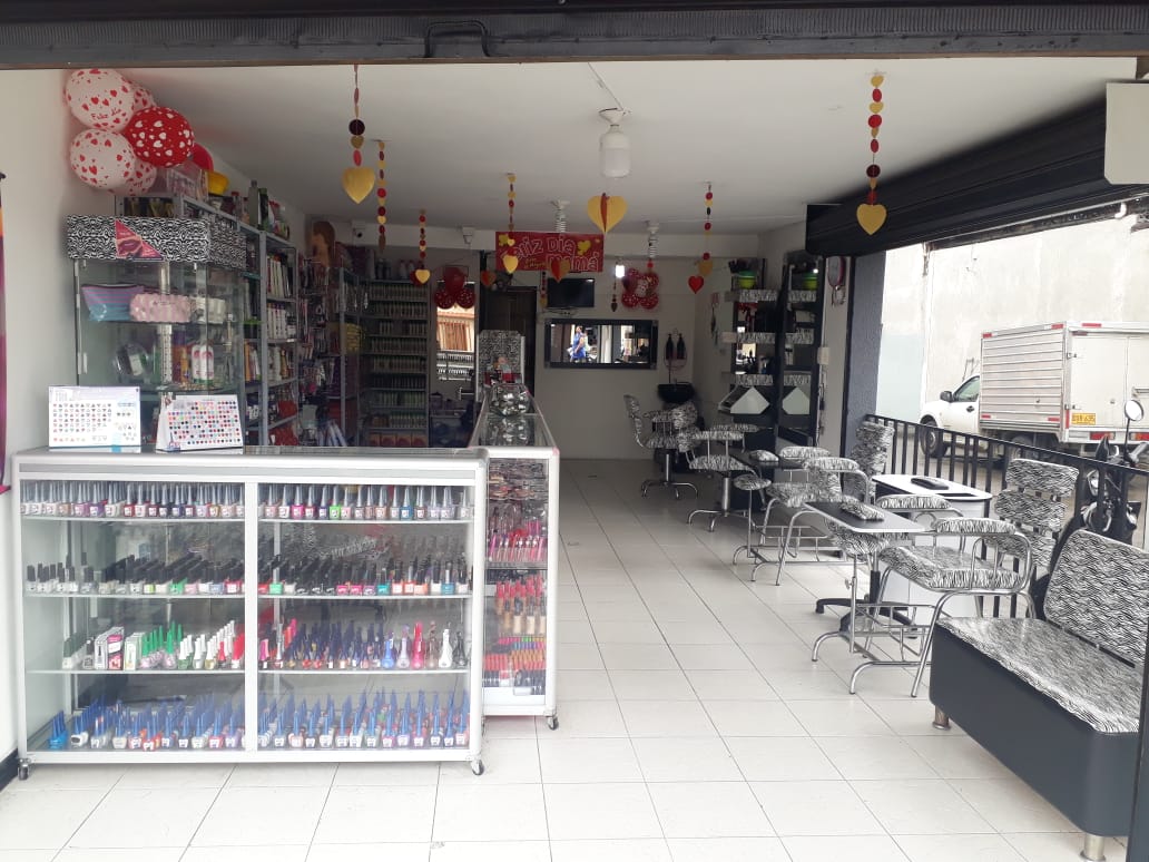 Distribuidora y Peluqueria en Dosquebradas