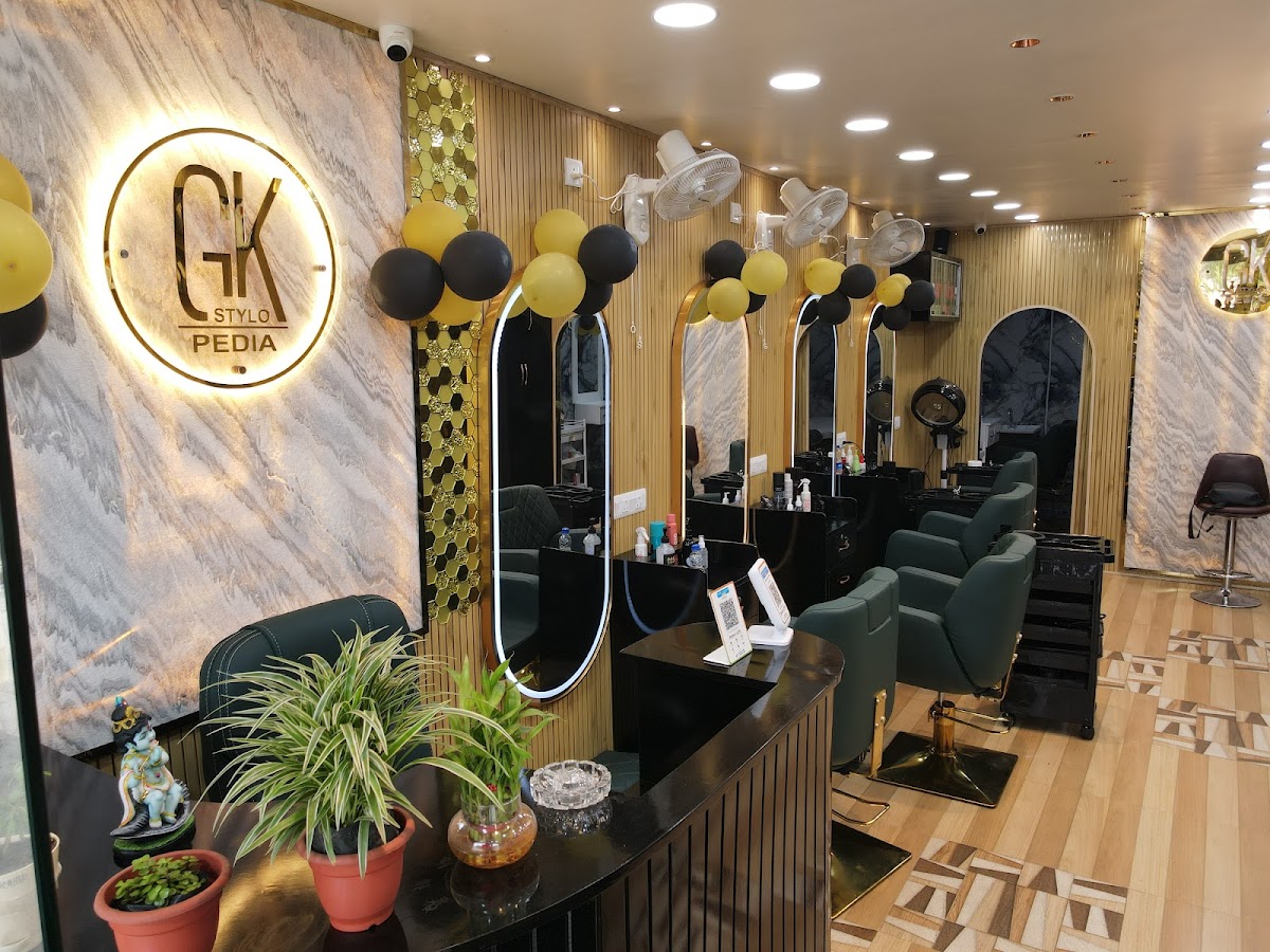 GK Stylopedia Unisex Salon
