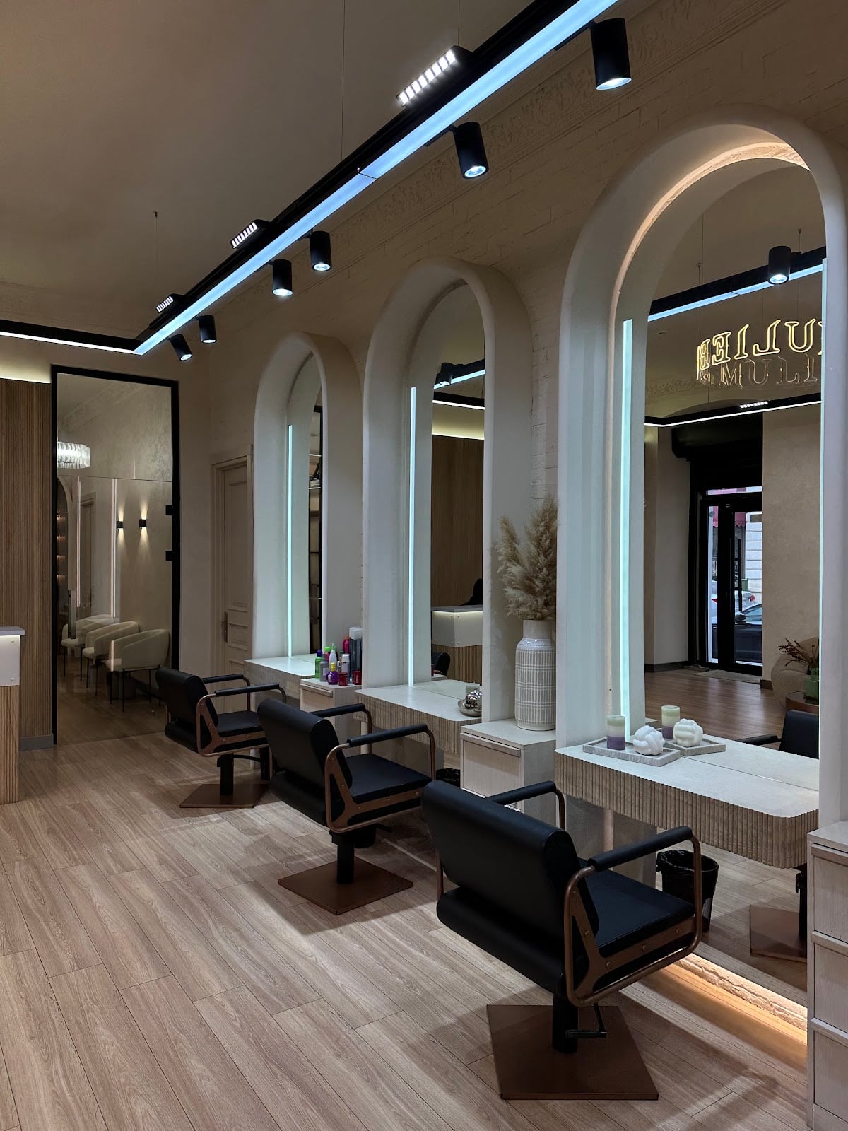 Muliebre Beauty Bar