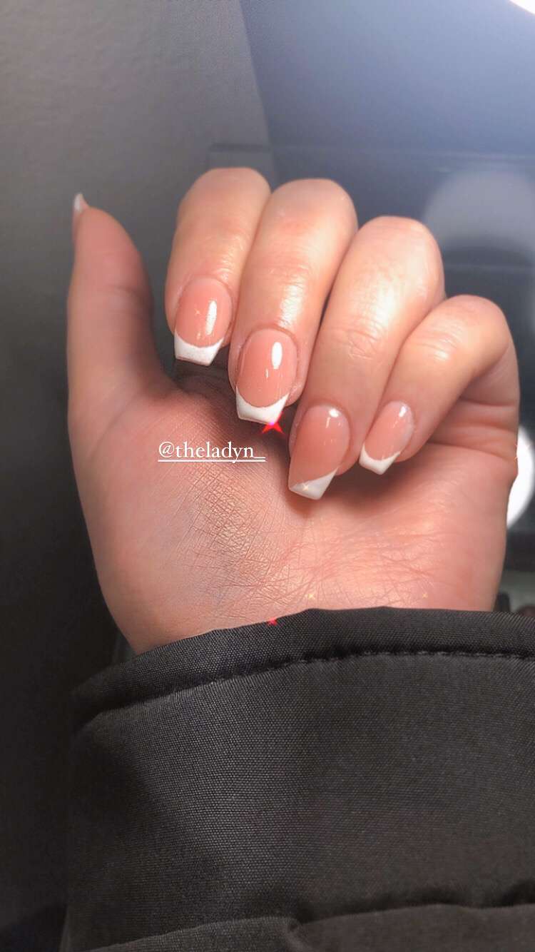 Salon Esthiness