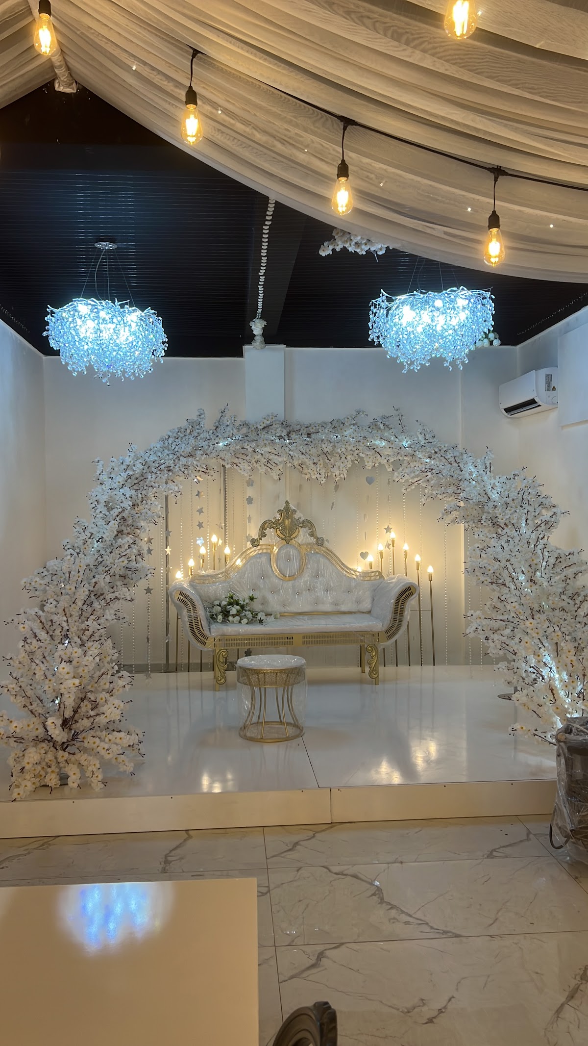 Carleen Makeup Studio Guzellik Salonu
