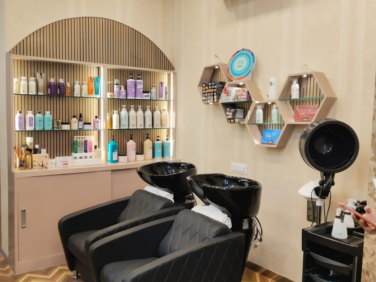 Zuvika Luxury Salon