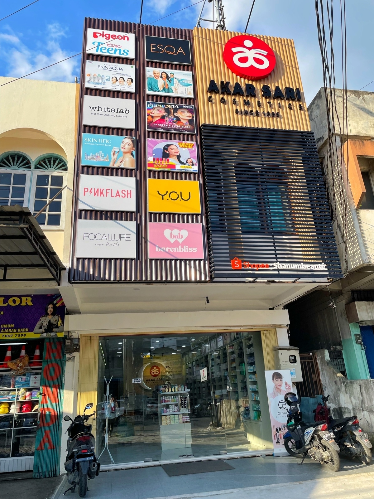 Akar Sari Cosmetics 3 - Harapan Raya