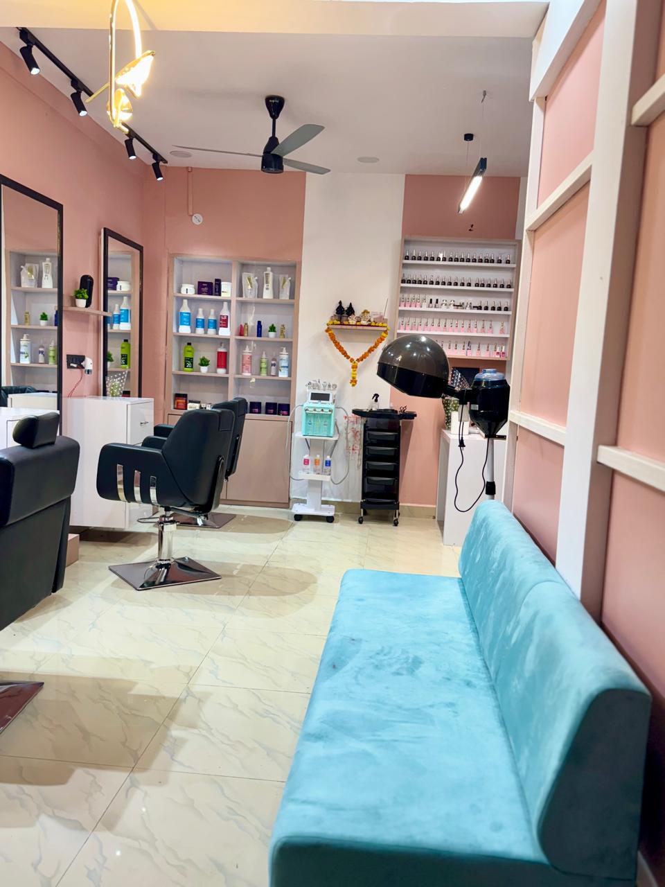 Mirror Vibe Studio and Academy