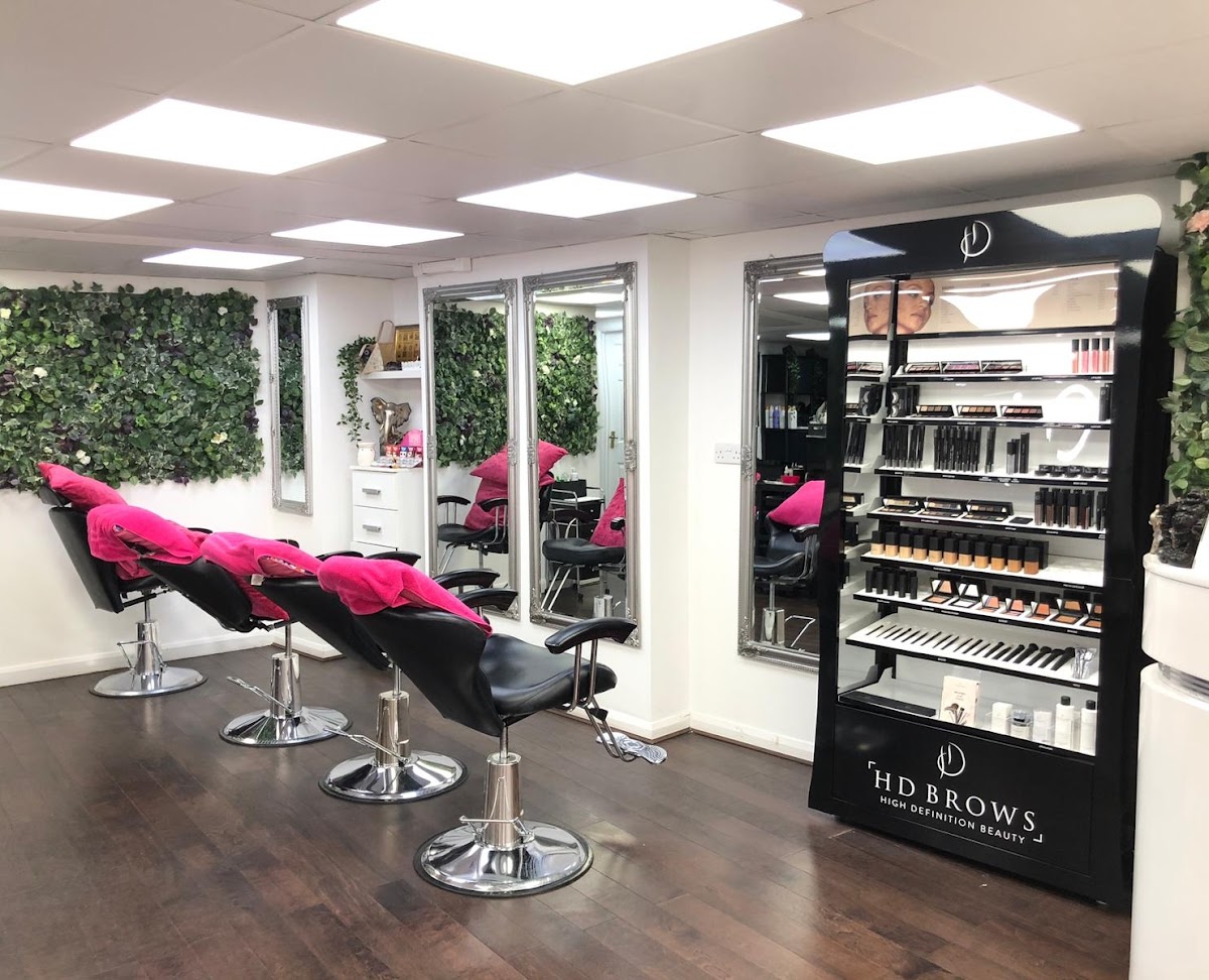 Diva Brows & Beauty