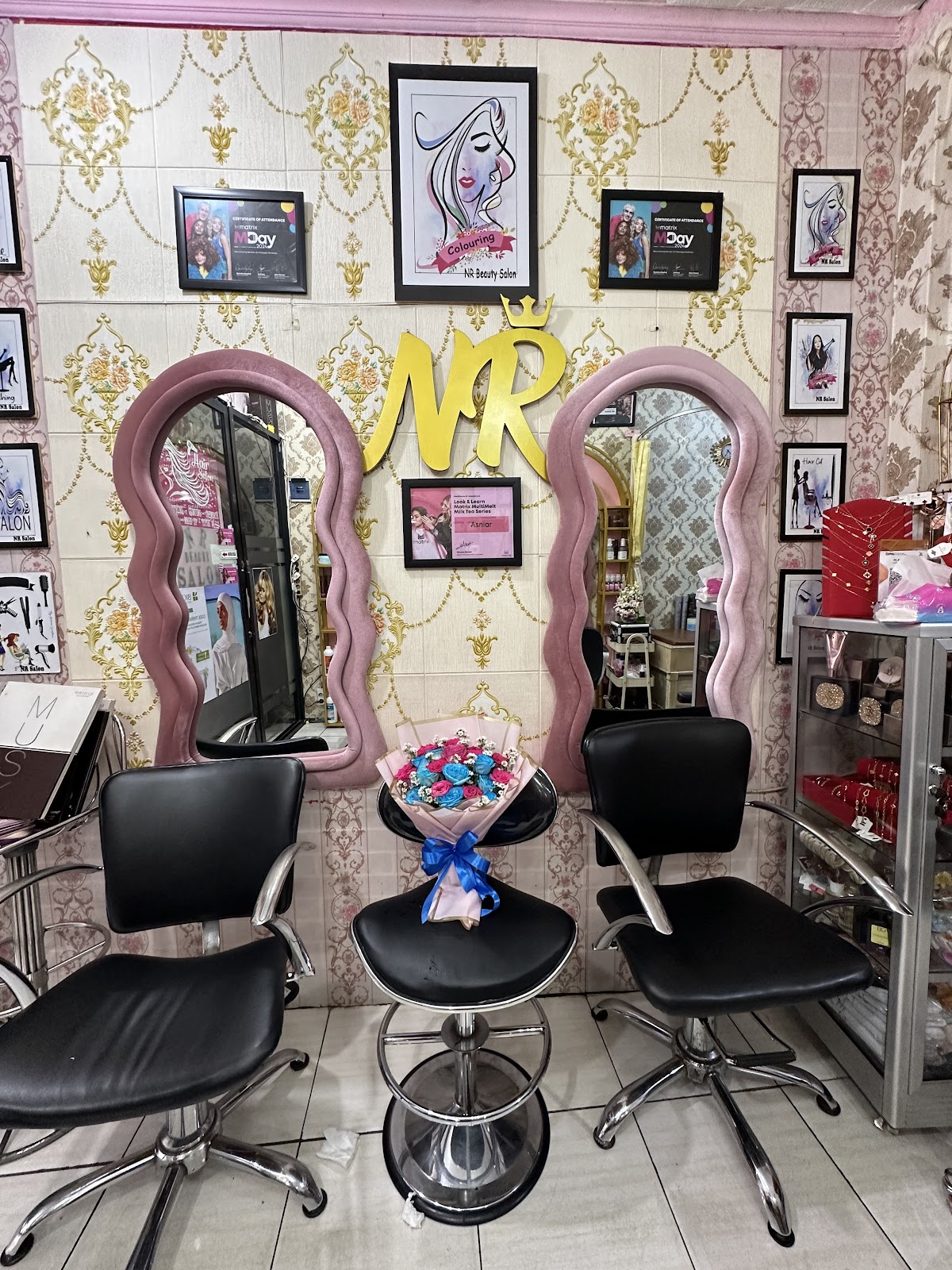 NR Salon