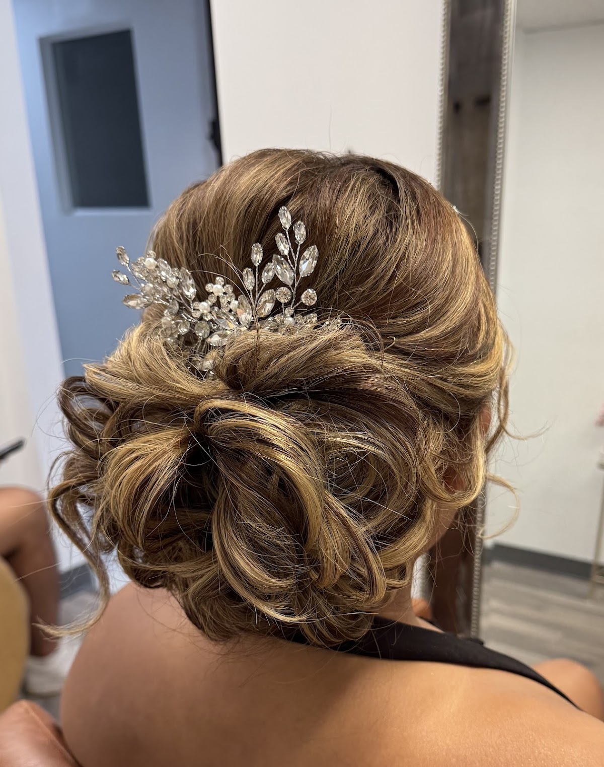 Ellada Guluyeva Hair and Makeup studio