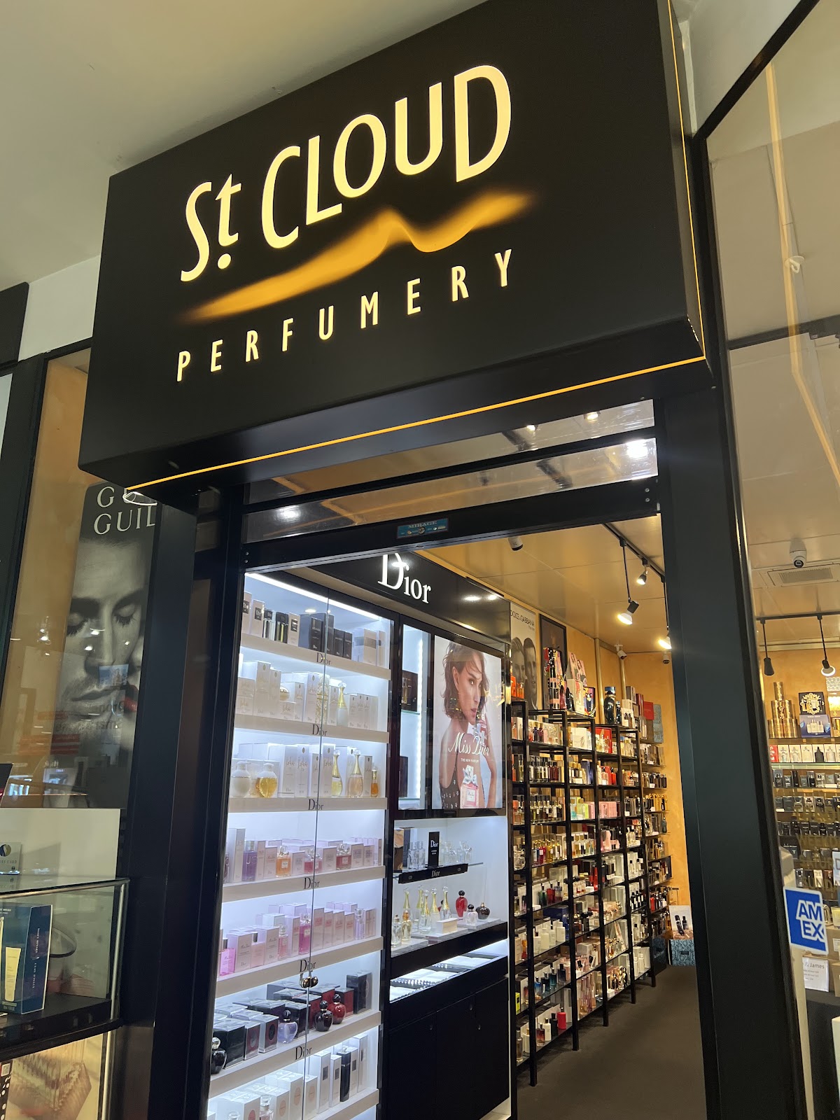 ST Cloud Perfumery
