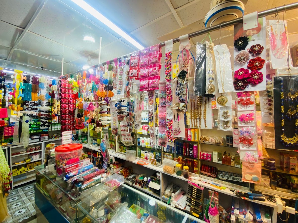 Cosmetics Corner Farhan (Zihad)