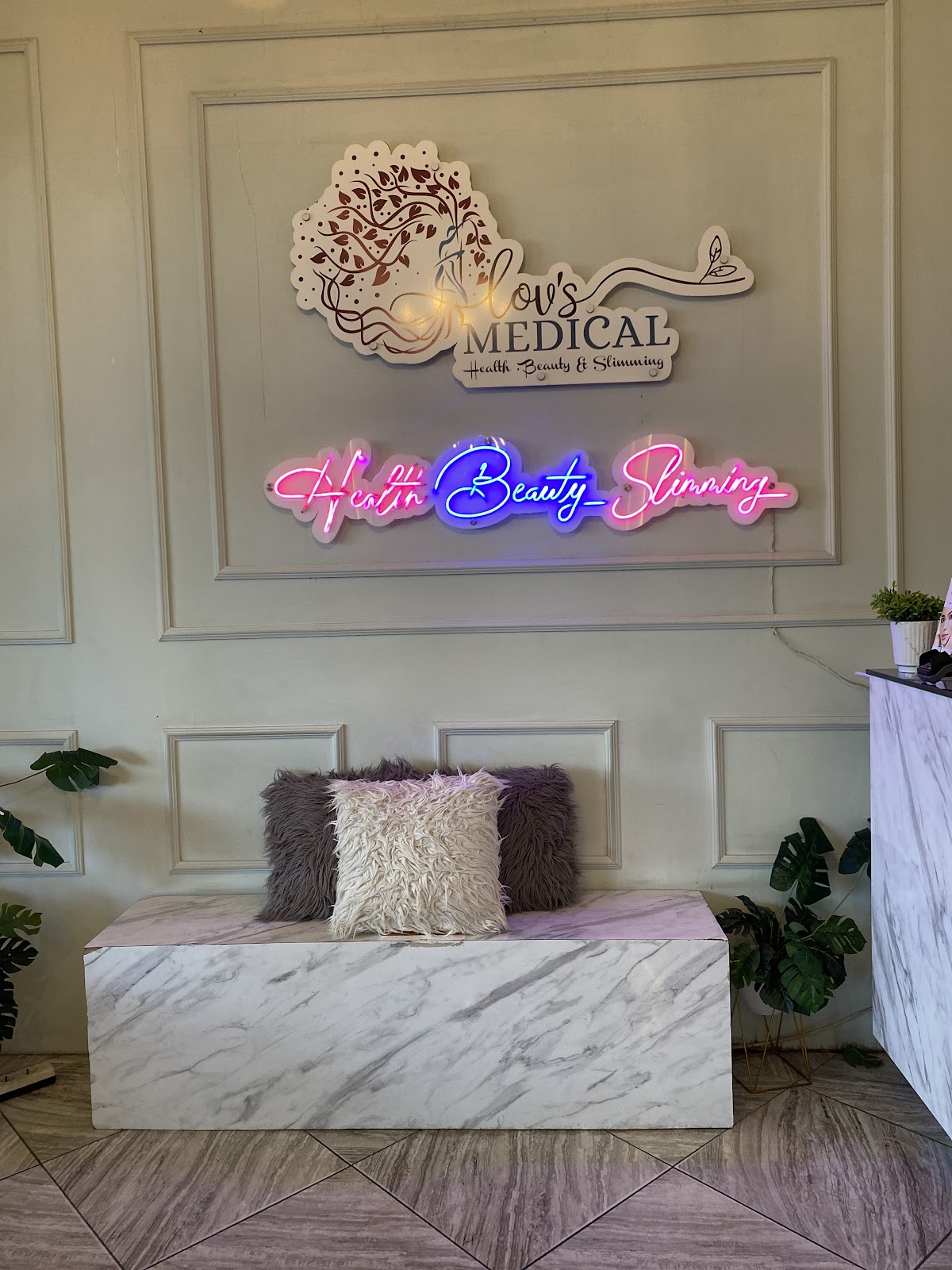Klinik Kecantikan Terbaik Banjarmasin Lov's Medical Clinic By Dr. Cindy Tanial