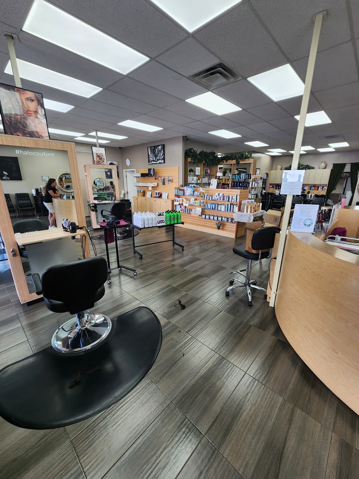 Giovannis Hair Nails and Skin