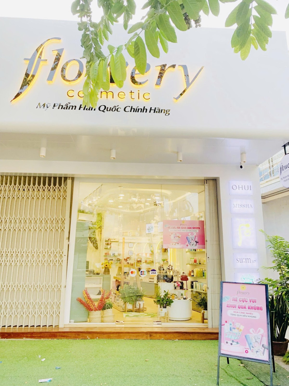 Flowery Cosmetic