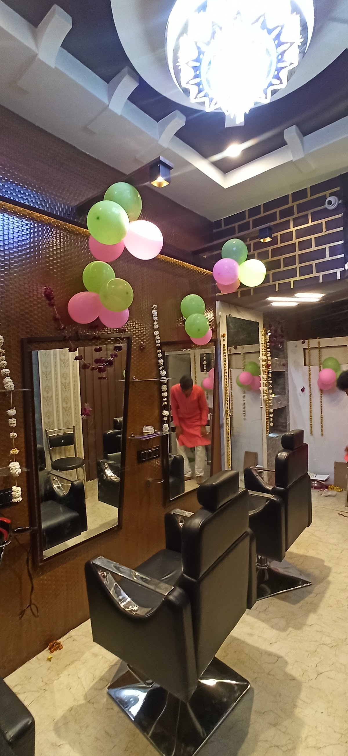 Top Lady beauty makeover