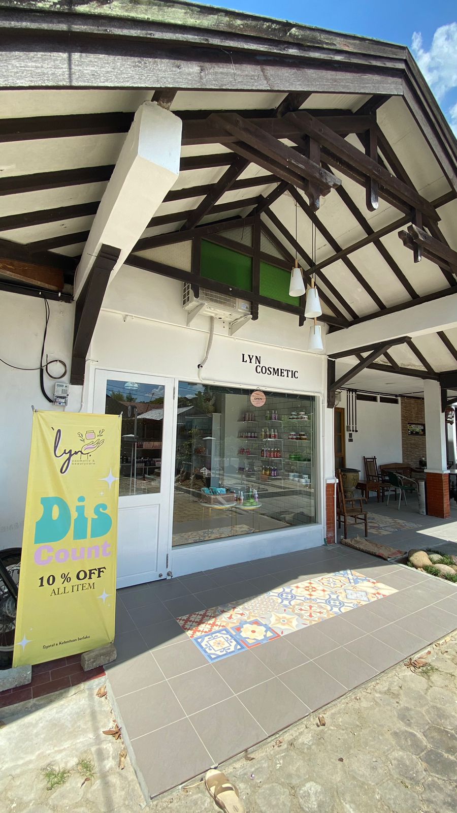 Lyn Cosmetic & Beautycare