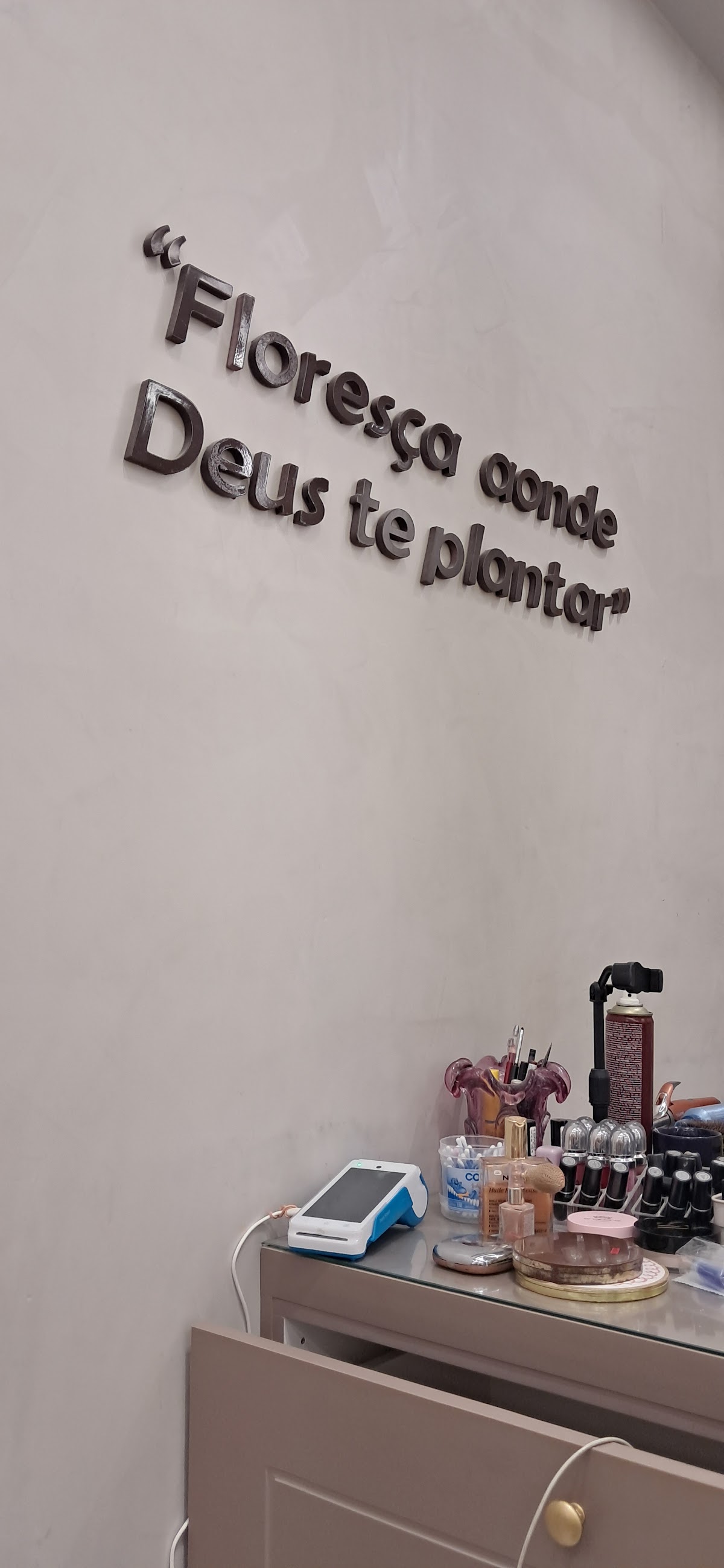 Studio Blushing by Gabi Valenca